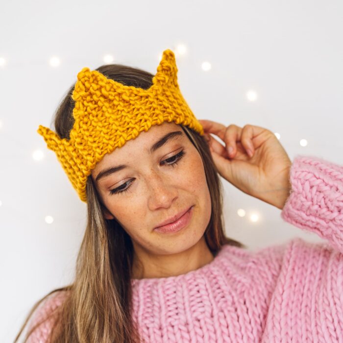 chunky knit crown