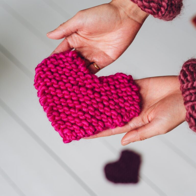 KNITTED-HEART-VALENTINES-DAY-LAUREN-ASTON-DESIGNS-12-1.jpg