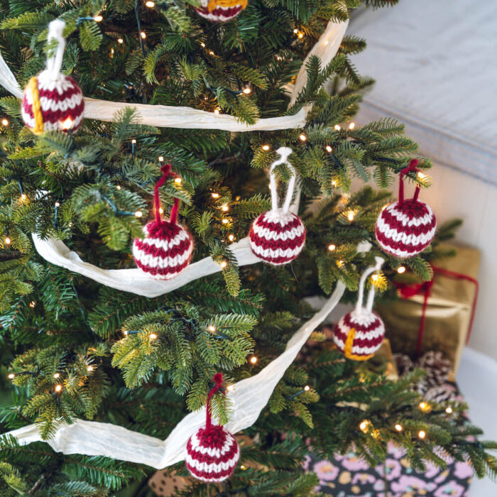 'Jingle Bells' Baubles - Knitting Pattern - Lauren Aston Designs